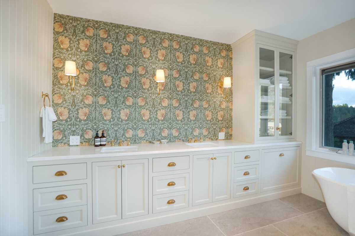 Primary ensuite with William Morris wallpaper and double vanity