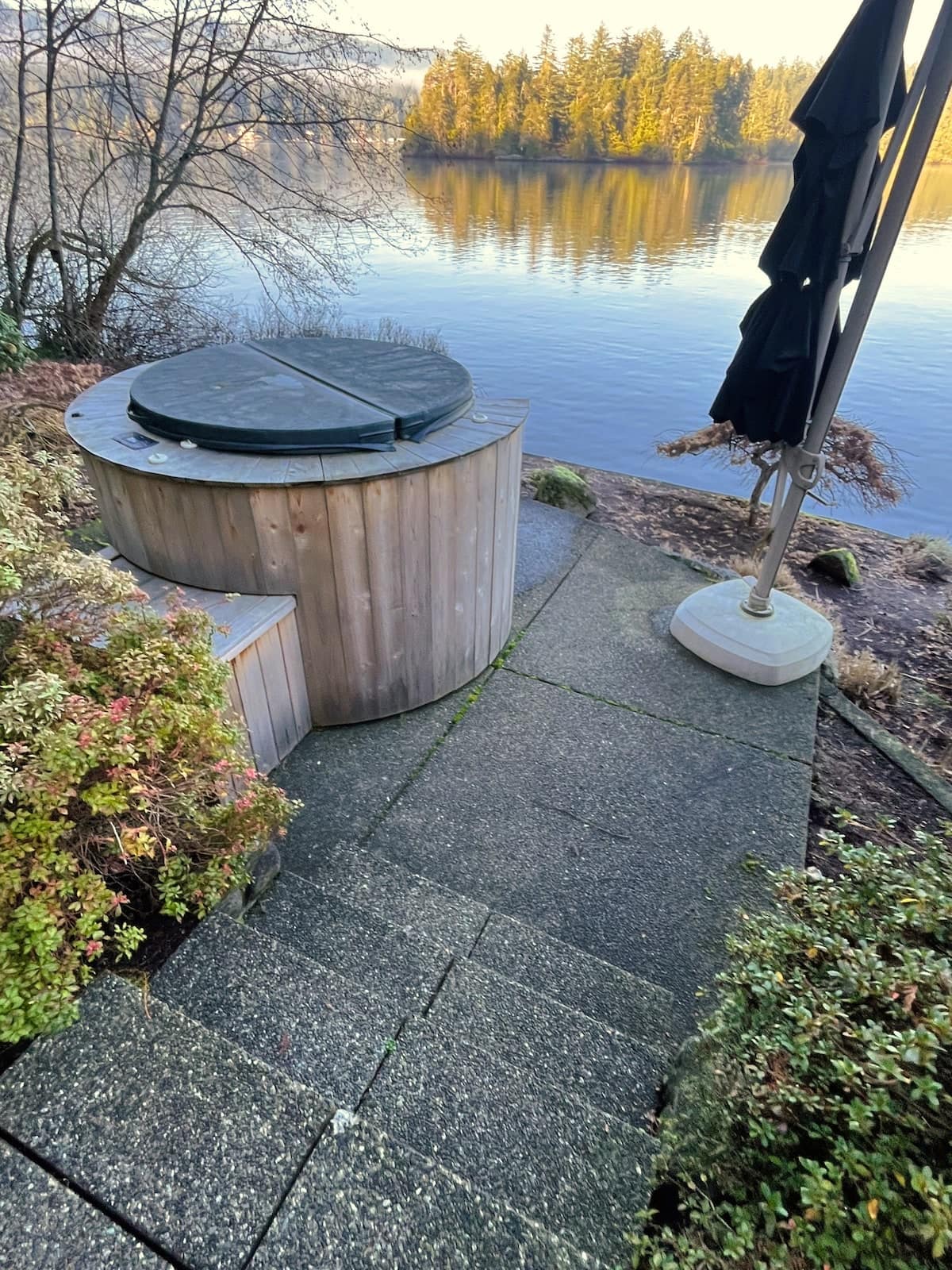Cedar hot tub overlooking Shawnigan Lake